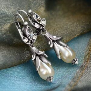 Vintage Marquis Pearl Silver Earrings